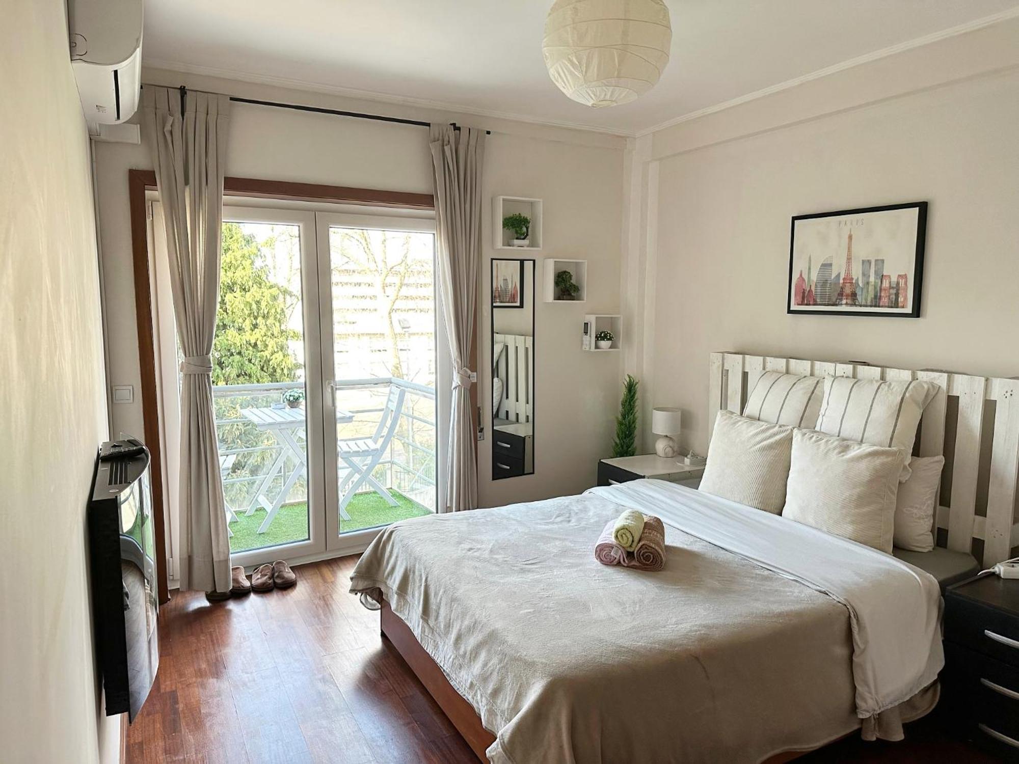 Modern Private Suite With Balcony & Bathroom - King And Queen Beds Vila Nova de Gaia Ngoại thất bức ảnh